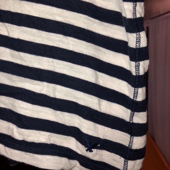 Pair of AE V-Necks! - Picture 5 of 6